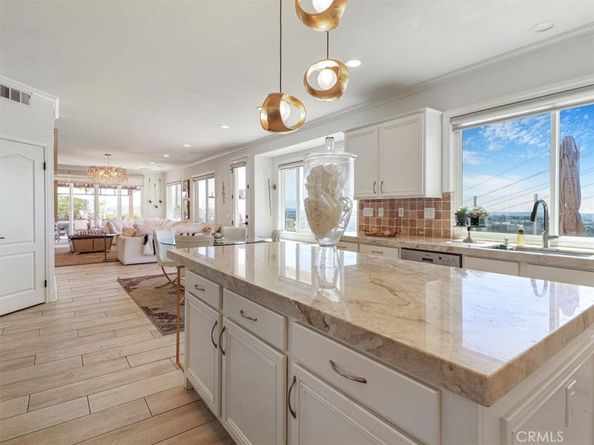 24049 Skyline, Mission Viejo CA 92692
