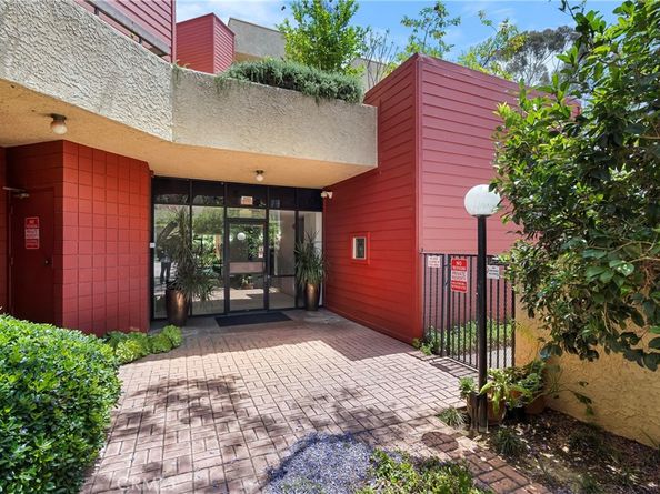 3961 Via Marisol 218, Los Angeles CA 90042