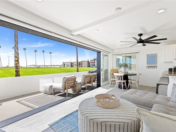 916 E Oceanfront, Newport Beach CA 92661
