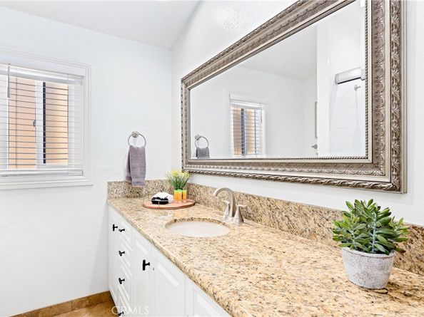 916 E Oceanfront, Newport Beach CA 92661