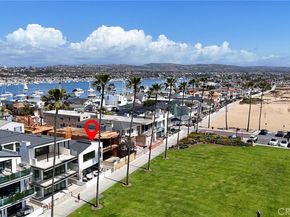 916 E Oceanfront, Newport Beach CA 92661