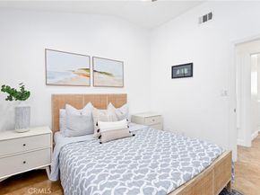 916 E Oceanfront, Newport Beach CA 92661