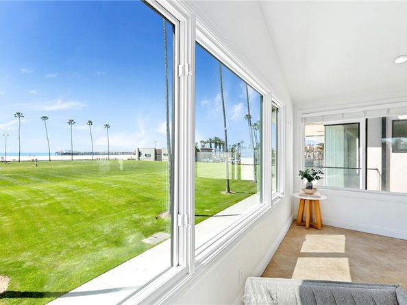916 E Oceanfront, Newport Beach CA 92661