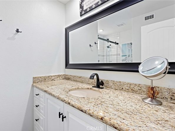 916 E Oceanfront, Newport Beach CA 92661