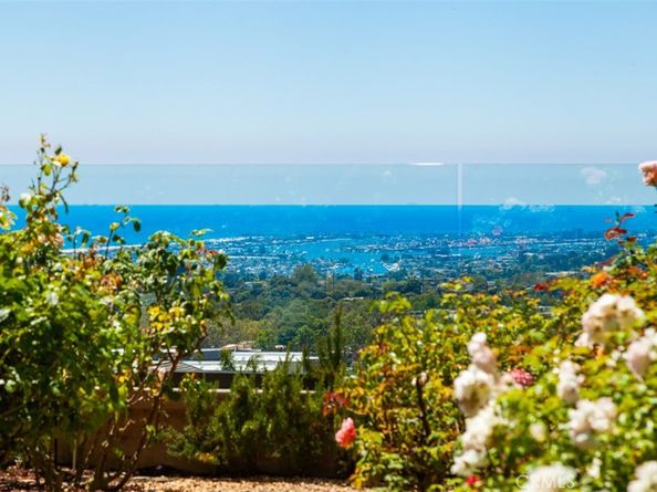 25 San Mateo Way, Corona Del Mar CA 92625