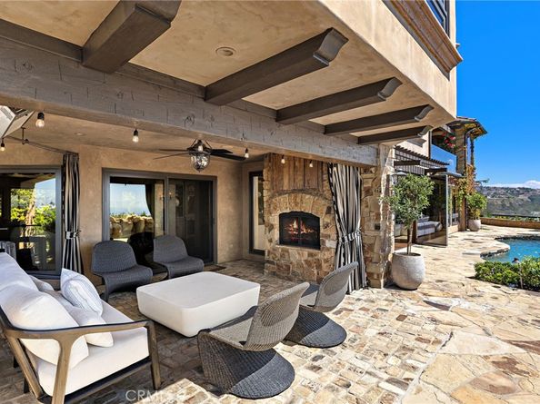 25 San Mateo Way, Corona Del Mar CA 92625