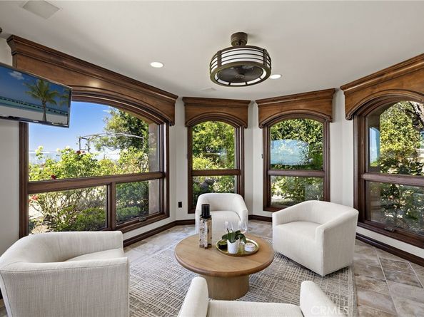 25 San Mateo Way, Corona Del Mar CA 92625