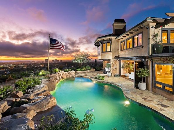 25 San Mateo Way, Corona Del Mar CA 92625