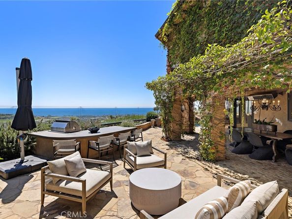 25 San Mateo Way, Corona Del Mar CA 92625