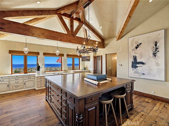 25 San Mateo Way, Corona Del Mar CA 92625