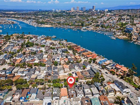 2149 E Ocean Boulevard, Newport Beach CA 92661