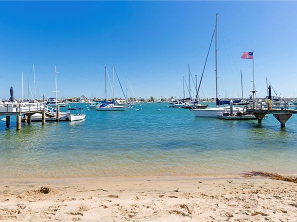 2149 E Ocean Boulevard, Newport Beach CA 92661