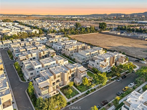 164 Harringay, Irvine CA 92618