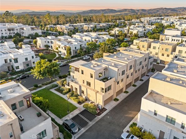 164 Harringay, Irvine CA 92618