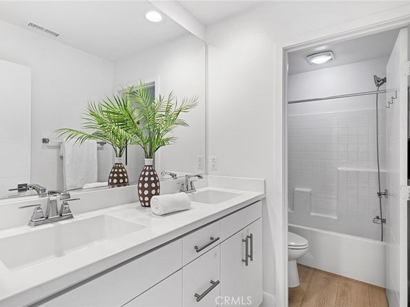 164 Harringay, Irvine CA 92618