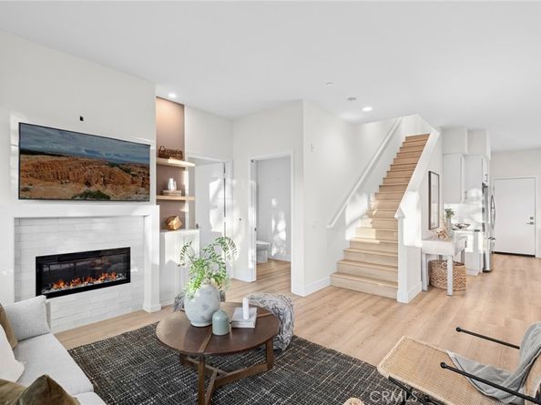 164 Harringay, Irvine CA 92618