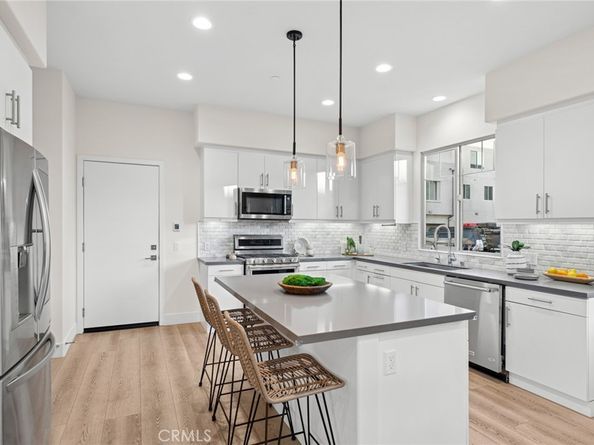 164 Harringay, Irvine CA 92618