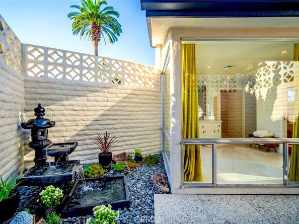 2054 Mar Azul Way, Carlsbad CA 92009