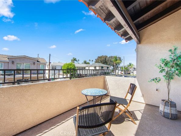 252 Corona Avenue, Long Beach CA 90803