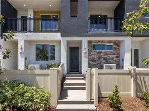 1097 N Harbor Boulevard, Anaheim CA 92801