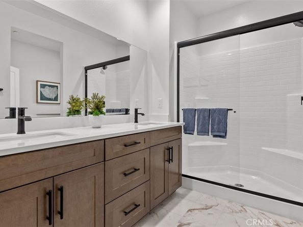 1097 N Harbor Boulevard, Anaheim CA 92801