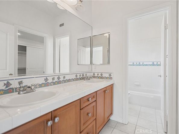 16 Spring Grv, Irvine CA 92620