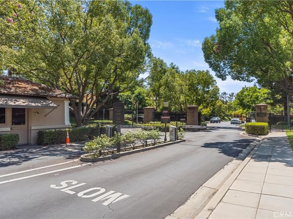 16 Spring Grv, Irvine CA 92620