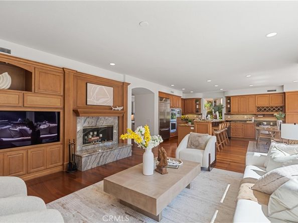 16 Spring Grv, Irvine CA 92620
