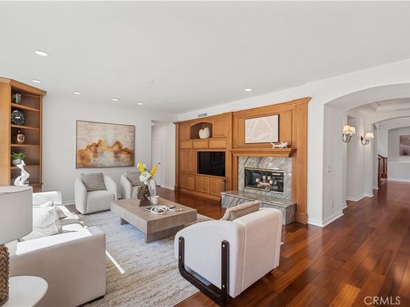 16 Spring Grv, Irvine CA 92620