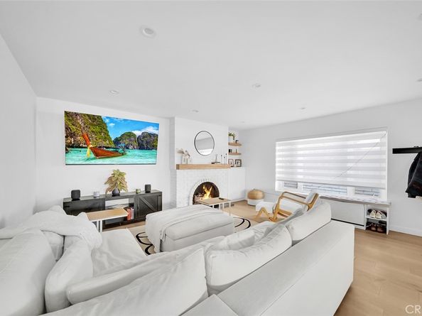 333 La Verne Avenue, Long Beach CA 90803