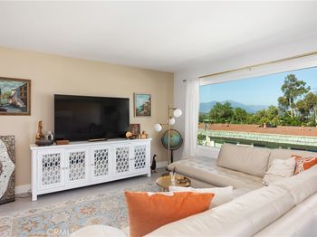 23332 Caminito Lazaro