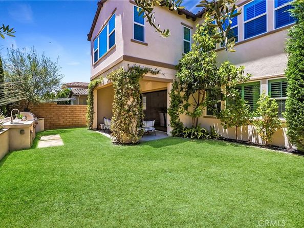 16 Juniper, Lake Forest CA 92630