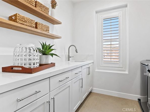 16 Juniper, Lake Forest CA 92630