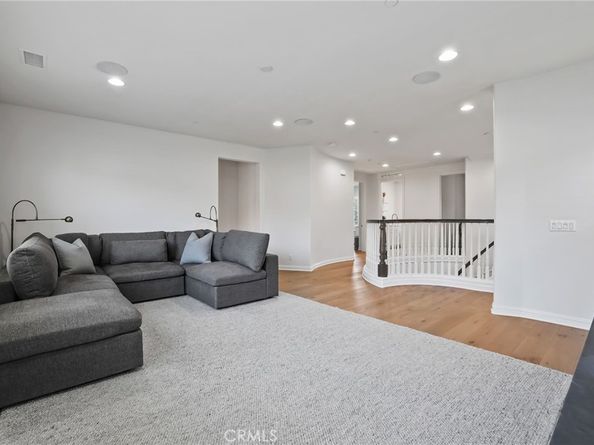 16 Juniper, Lake Forest CA 92630