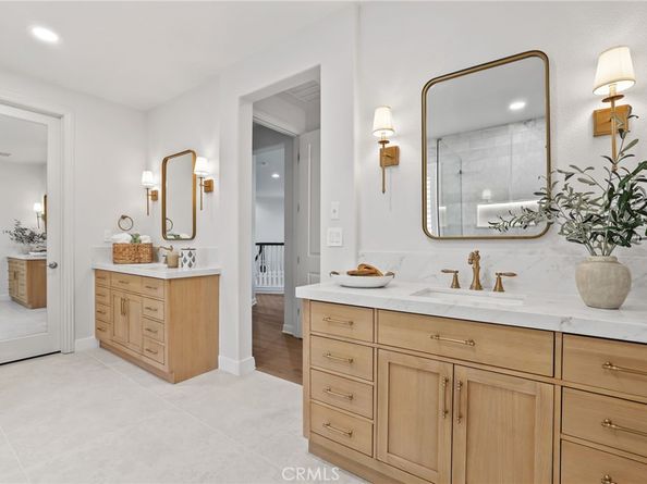 16 Juniper, Lake Forest CA 92630