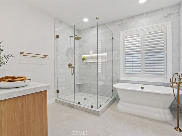 16 Juniper, Lake Forest CA 92630