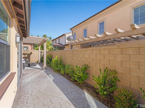 112 Velvet Leaf, Irvine CA 92620