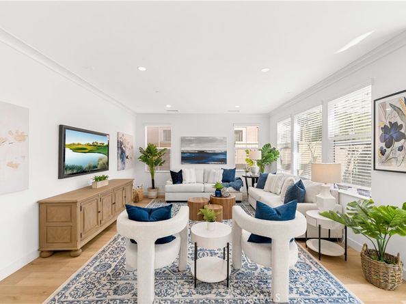 112 Velvet Leaf, Irvine CA 92620