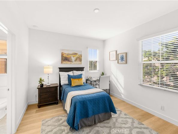 112 Velvet Leaf, Irvine CA 92620