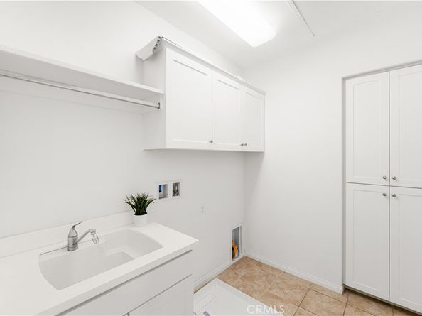 112 Velvet Leaf, Irvine CA 92620