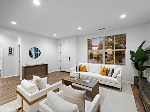 111 Henson, Irvine CA 92620