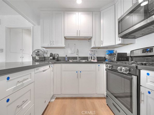 735 James Street, Costa Mesa CA 92627