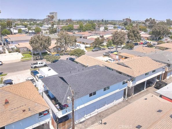 735 James Street, Costa Mesa CA 92627