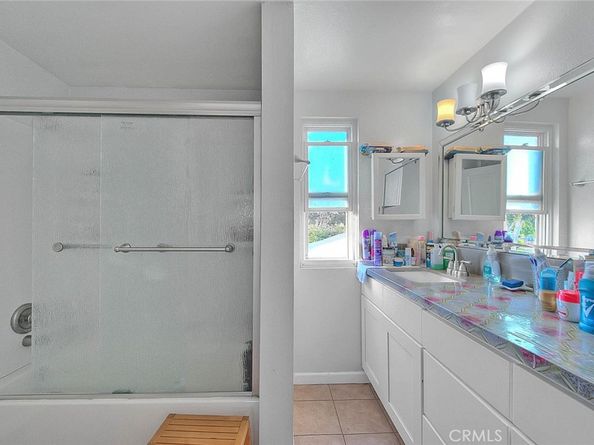 735 James Street, Costa Mesa CA 92627