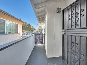 735 James Street, Costa Mesa CA 92627