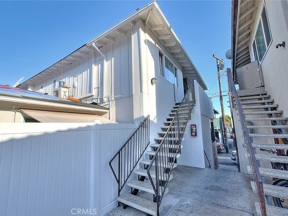 735 James Street, Costa Mesa CA 92627