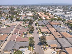 735 James Street, Costa Mesa CA 92627