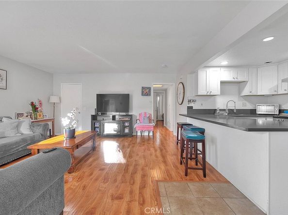 735 James Street, Costa Mesa CA 92627