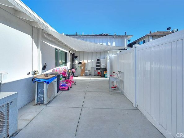 735 James Street, Costa Mesa CA 92627