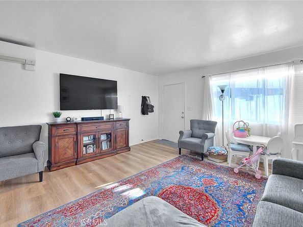 735 James Street, Costa Mesa CA 92627